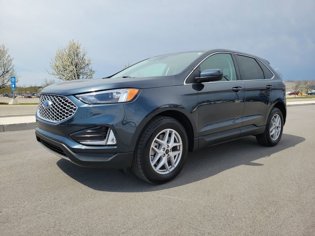 Certified 2023 Ford Edge SEL AWD/4WD image 2