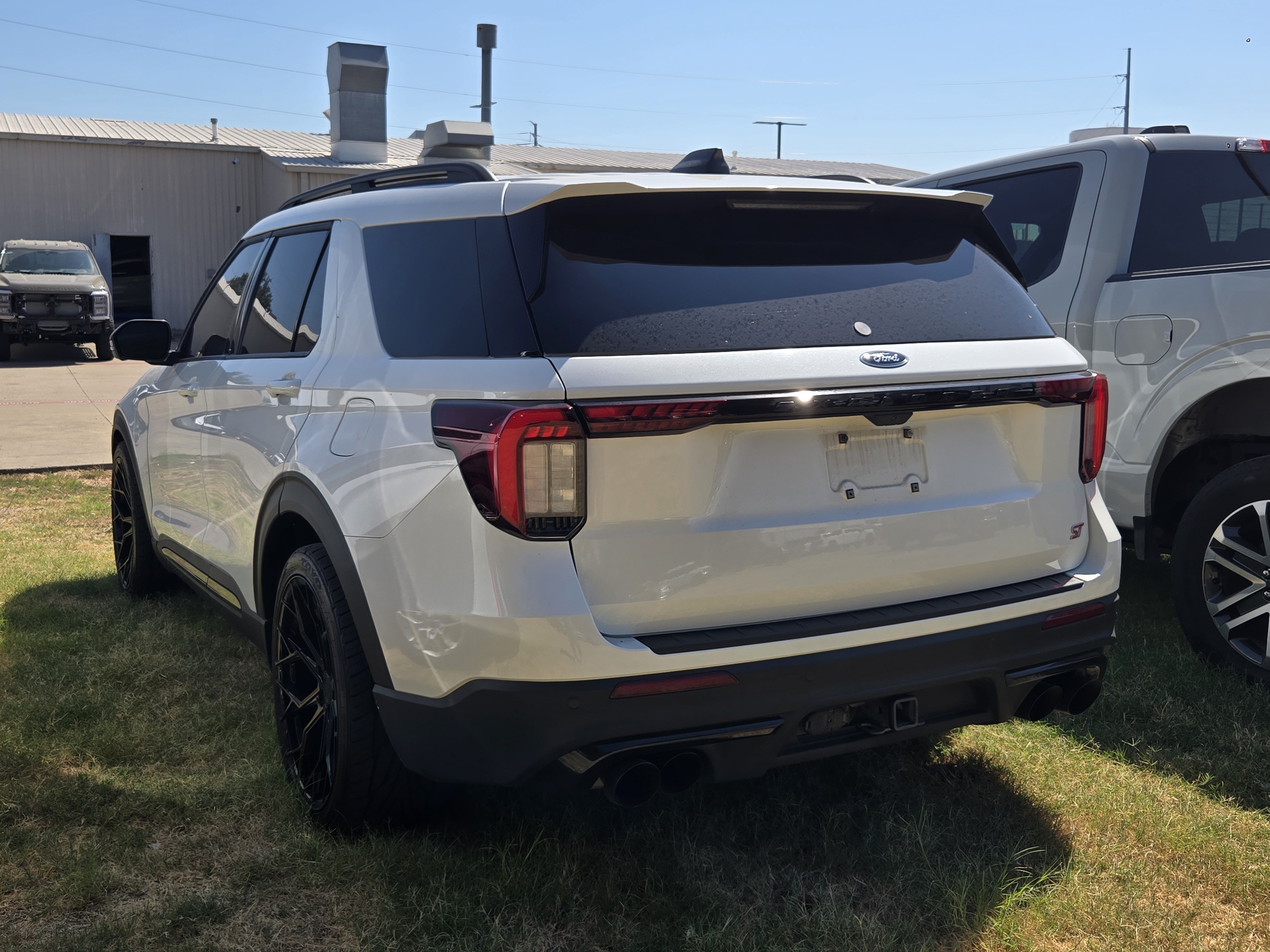 Certified 2025 Ford Explorer ST AWD/4WD image 6