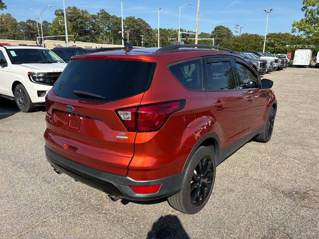 Certified 2019 Ford Escape SE FWD image 5