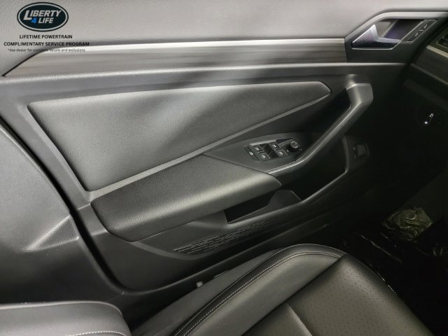 Used 2021 Volkswagen Jetta SEL FWD image 34