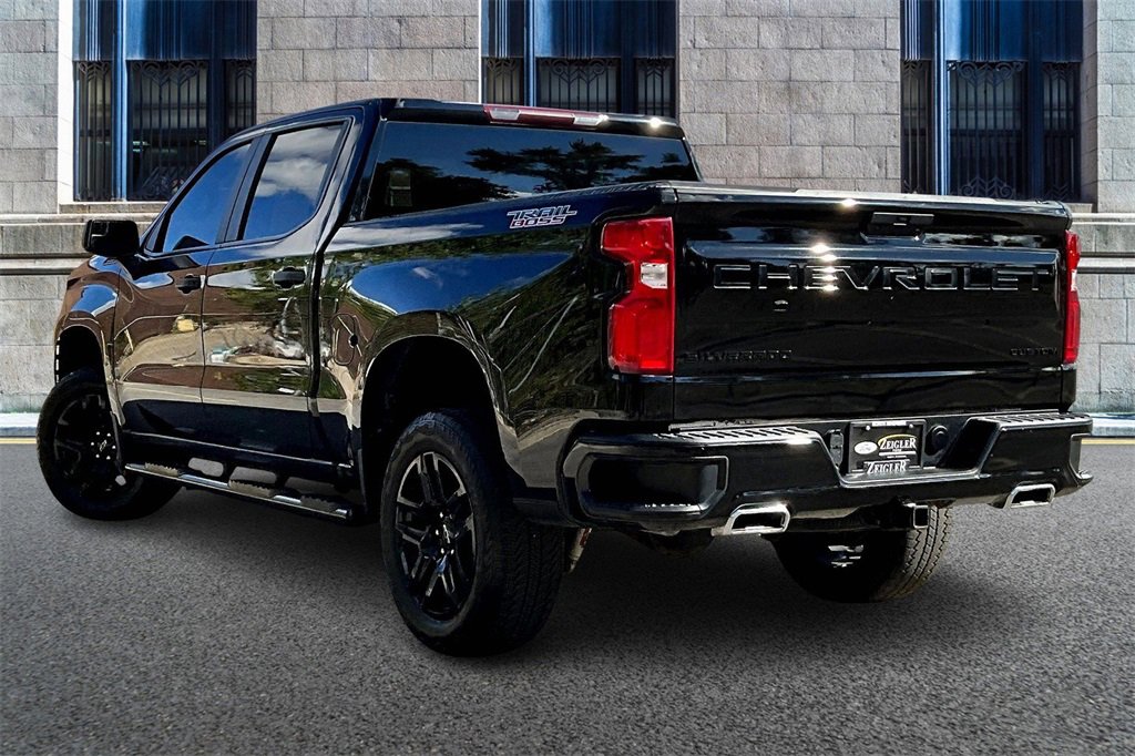 Used 2022 Chevrolet Silverado 1500 Custom Trail Boss w/ LPO, Dark Essentials Package image 10