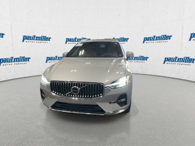 Used 2022 Volvo XC60 B5 Inscription AWD/4WD image 4