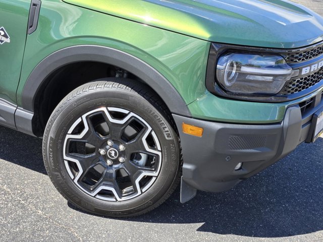 Certified 2025 Ford Bronco Sport Outer Banks w/ Outer Banks Tech Package+ AWD/4WD image 9