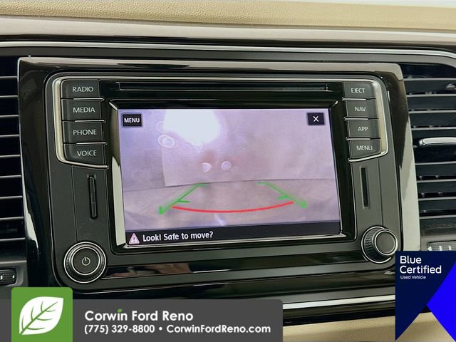 Used 2018 Volkswagen Beetle 2.0T SE w/ SE Premium Package image 18