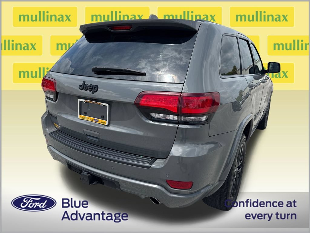 Used 2020 Jeep Grand Cherokee Altitude AWD/4WD image 4