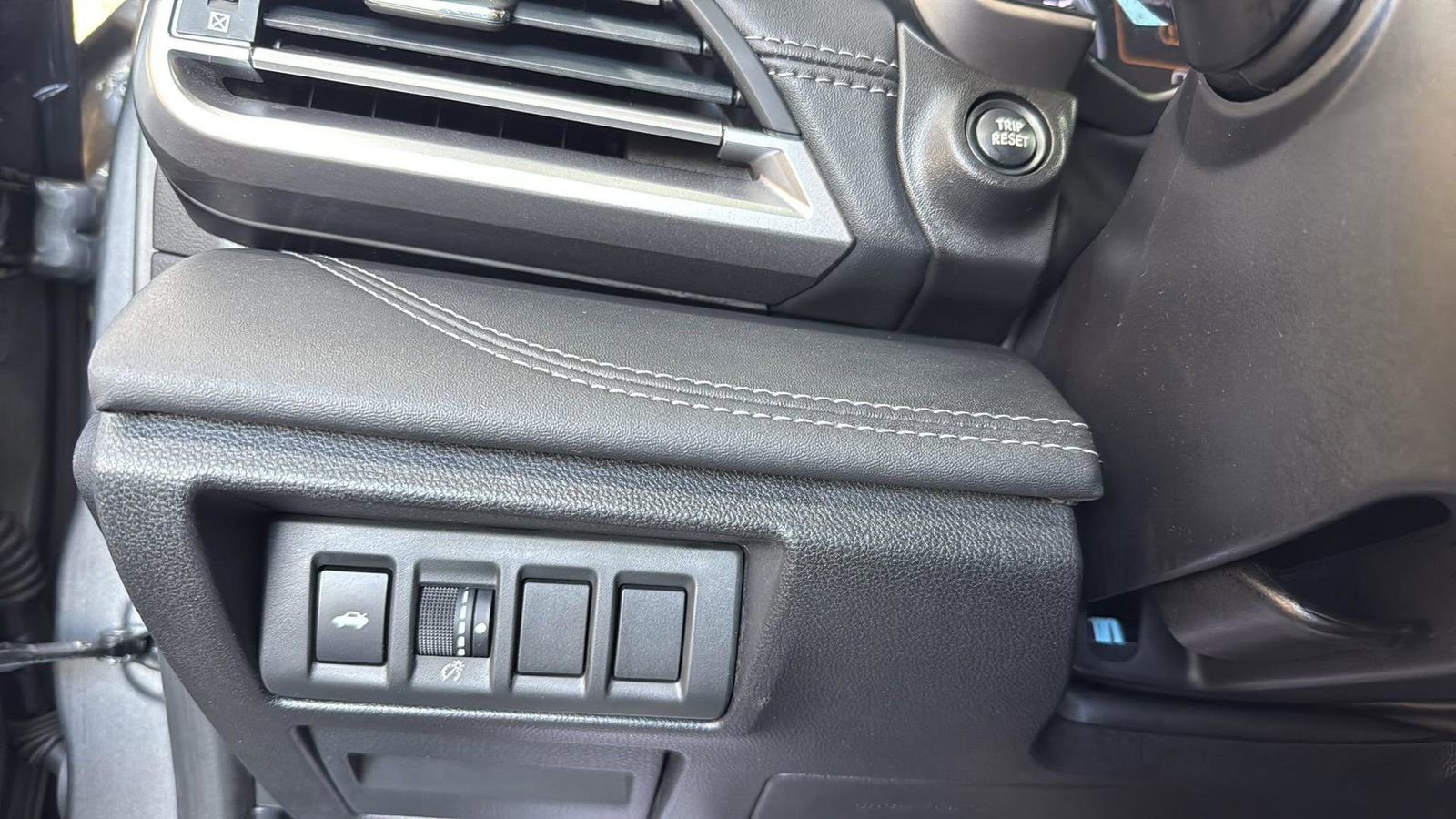 Used 2020 Subaru Legacy Limited image 18