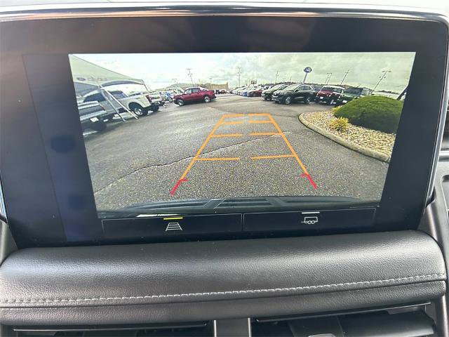 Used 2022 Chevrolet Suburban Z71 image 38