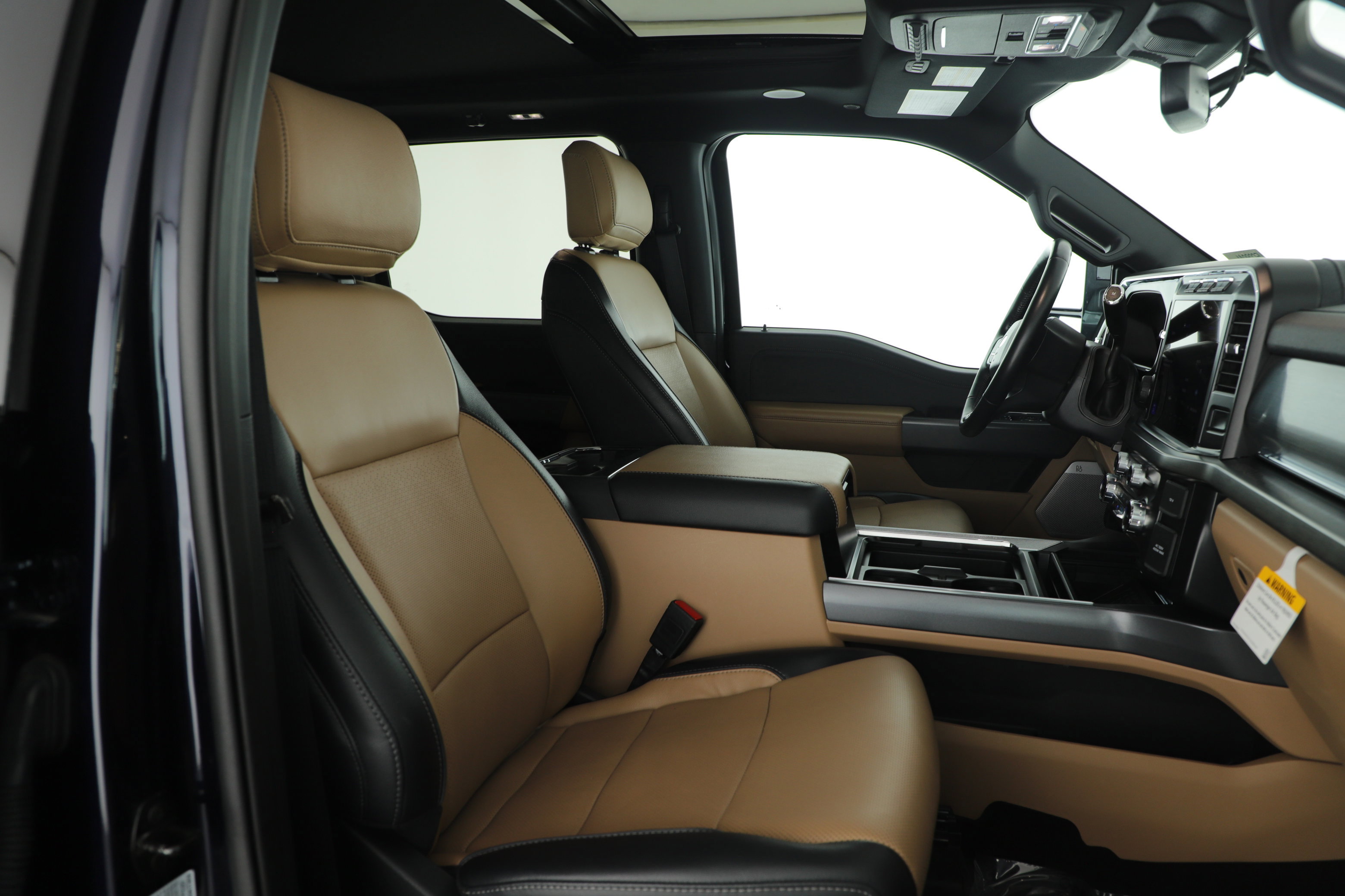 Certified 2024 Ford F250 Lariat w/ Lariat Ultimate Package image 18