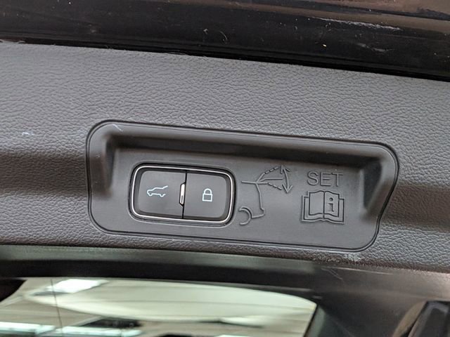 Certified 2020 Ford Explorer Limited AWD/4WD image 22