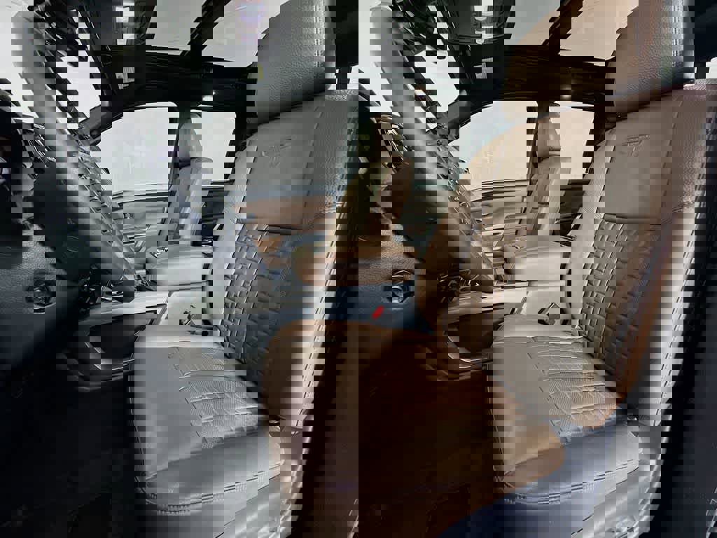 Used 2023 Nissan Titan Platinum Reserve w/ Moonroof Package image 12