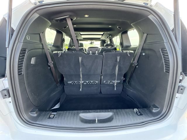 Used 2025 Chrysler Pacifica Limited FWD image 26
