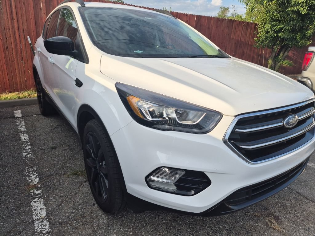 Certified 2019 Ford Escape SE FWD image 22