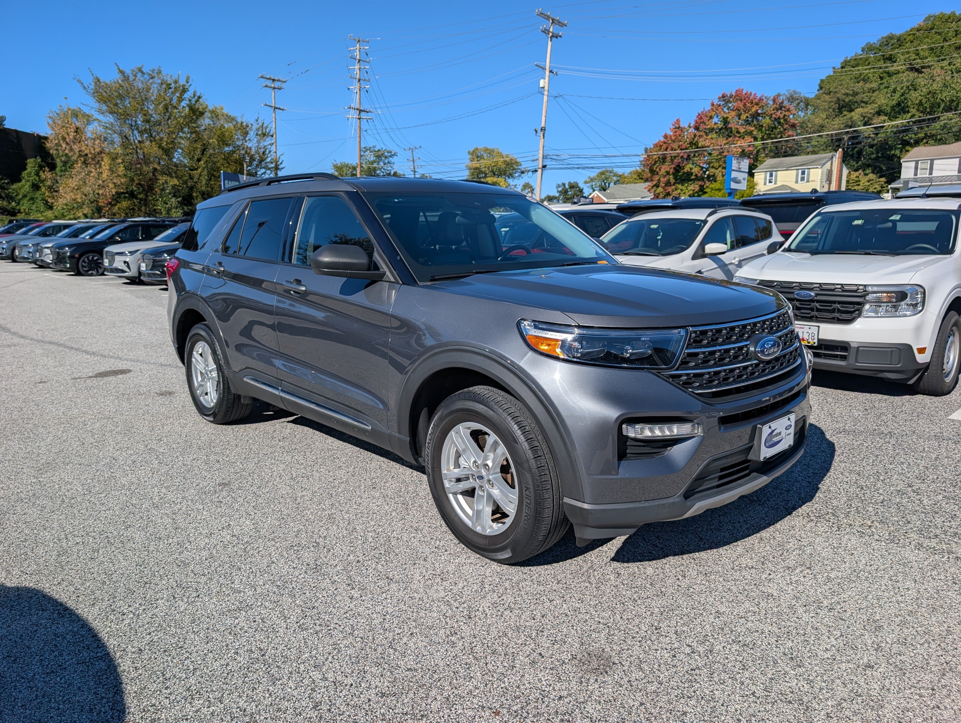 Certified 2023 Ford Explorer XLT w/ Equipment Group 202A AWD/4WD image 9
