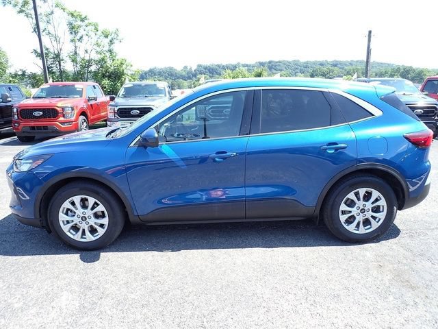Certified 2023 Ford Escape Active w/ Tech Pack #2 FWD image 2
