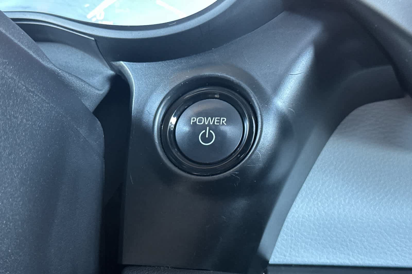 Used 2025 Toyota Sienna LE w/ LE Plus Package AWD/4WD image 23