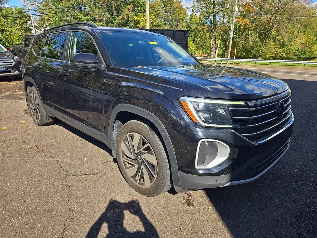 Used 2024 Volkswagen Atlas SE AWD/4WD image 3