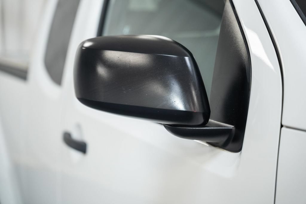 Used 2021 Nissan Frontier SV RWD image 13