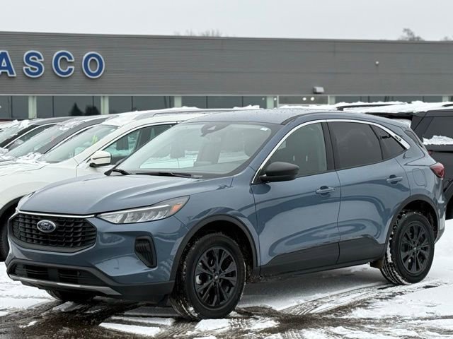 Certified 2023 Ford Escape Active image 32