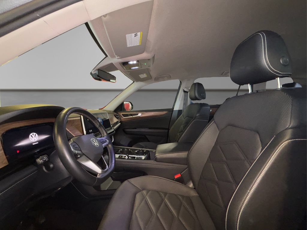 Used 2025 Volkswagen Atlas SE AWD/4WD image 9
