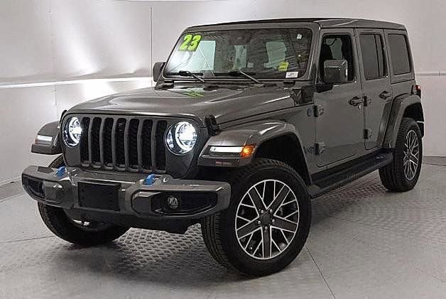 Used 2023 Jeep Wrangler Unlimited Sahara AWD/4WD image 6