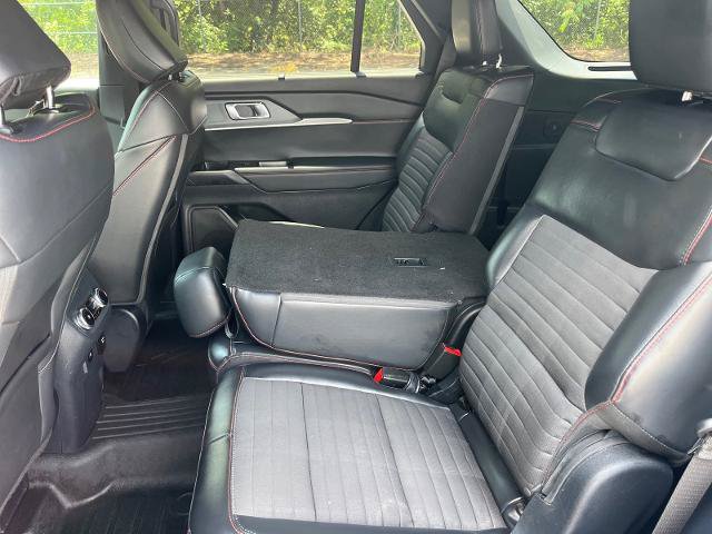 Certified 2025 Ford Explorer ST-Line w/ Premium Package RWD image 18