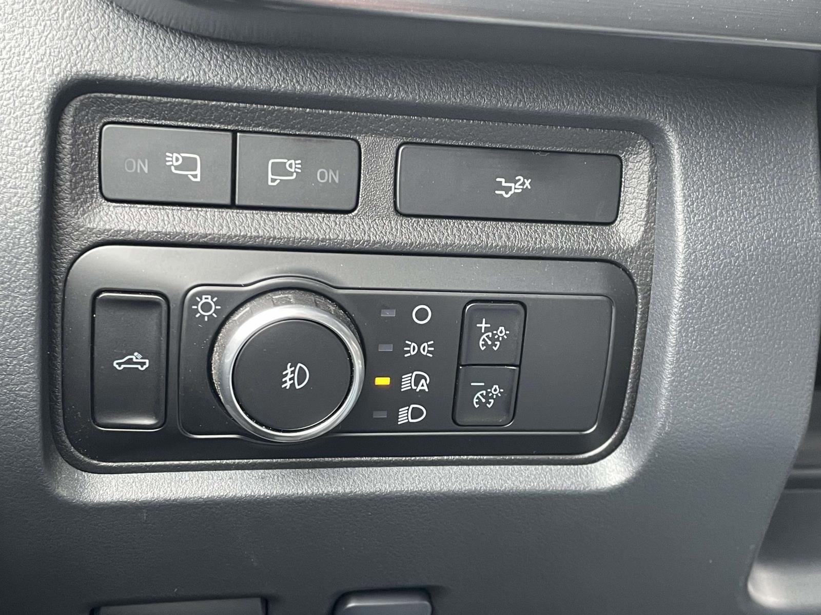 Certified 2024 Ford F250 Lariat image 27