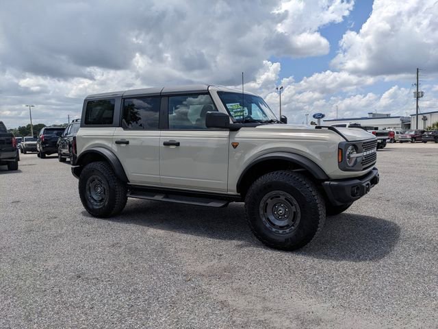 Certified 2025 Ford Bronco Badlands w/ Sasquatch Package AWD/4WD image 2