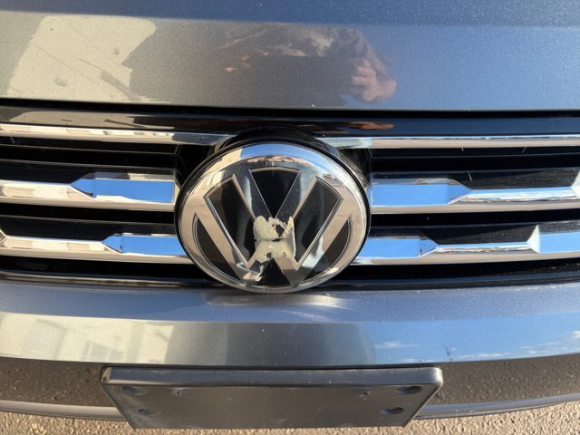 Used 2021 Volkswagen Tiguan SE AWD/4WD image 23