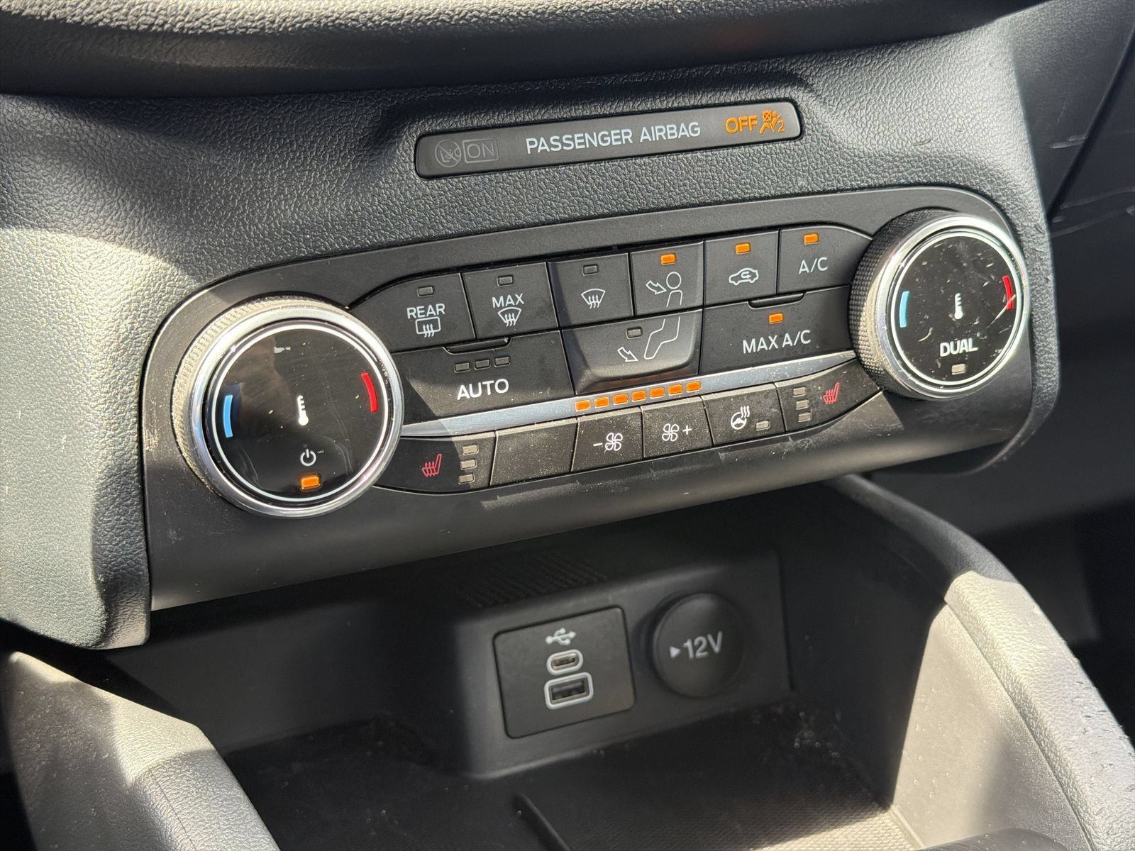 Certified 2024 Ford Escape Active AWD/4WD image 24