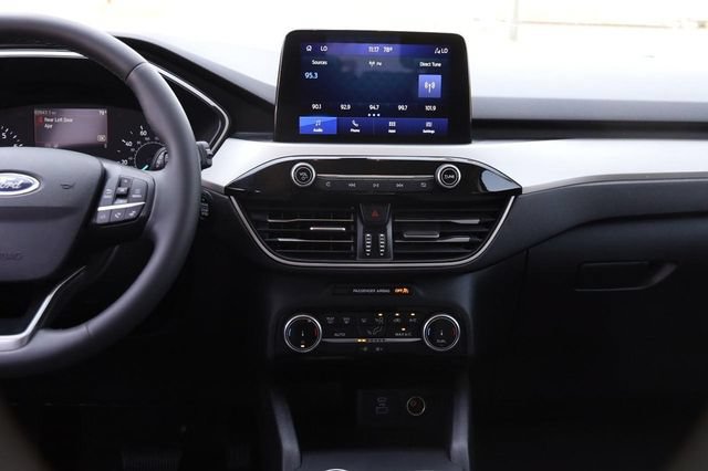 Certified 2022 Ford Escape SE w/ SE Sport Appearance Package FWD image 14