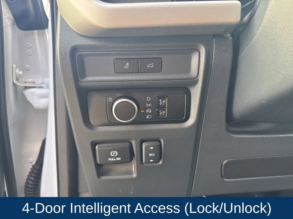 Certified 2023 Ford Expedition XLT image 19