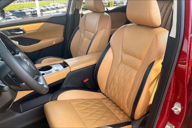Used 2023 Nissan Rogue Platinum FWD image 25