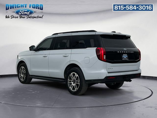 Certified 2025 Ford Expedition Active AWD/4WD image 3