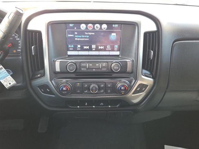 Used 2018 Chevrolet Silverado 1500 LT w/ All Star Edition image 25