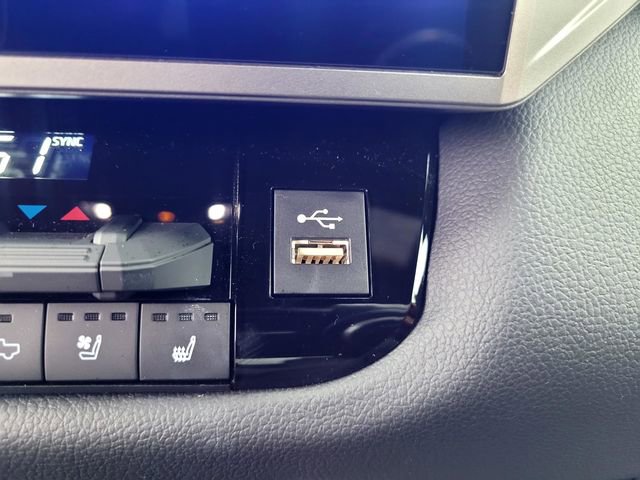 Used 2025 Toyota Tundra Limited w/ TRD Off-Road Package image 17