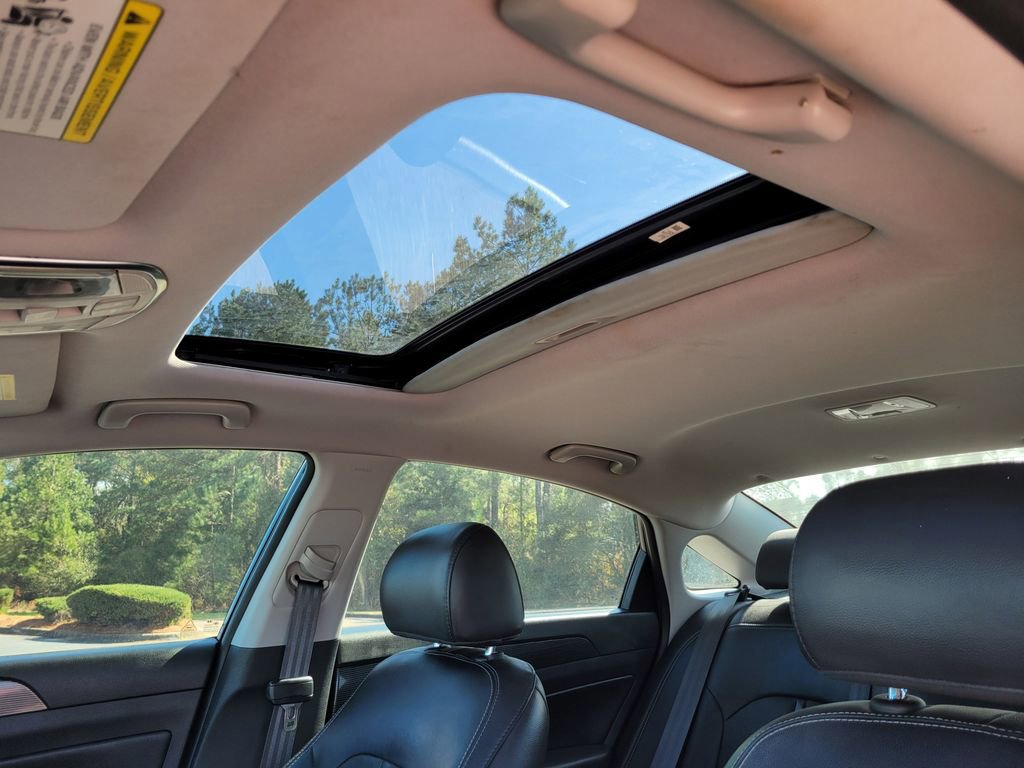 Used 2018 Hyundai Sonata Limited image 23