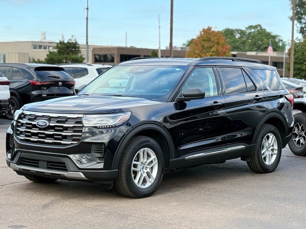 Certified 2025 Ford Explorer Active AWD/4WD image 46