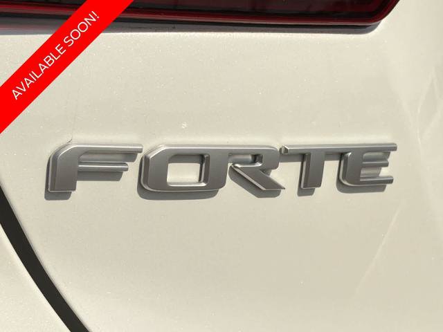 Used 2024 Kia Forte LXS FWD image 11