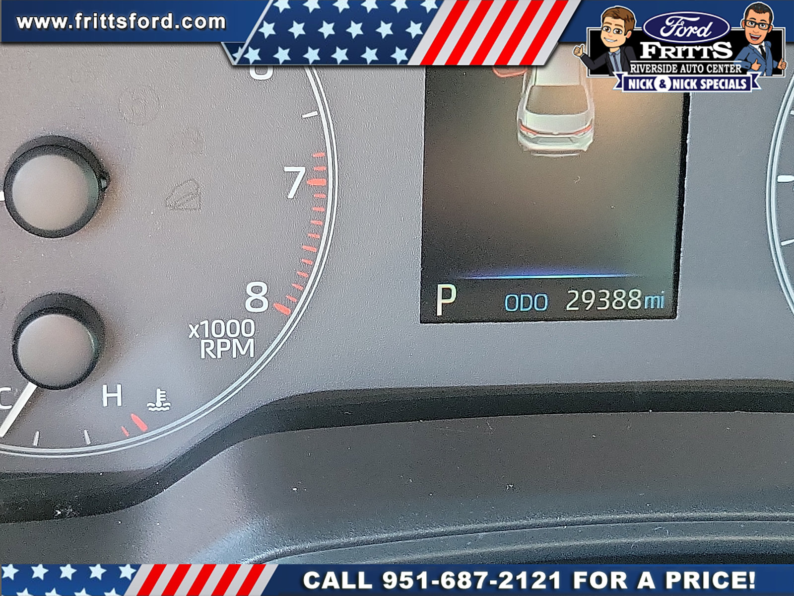 Used 2025 Toyota Corolla LE FWD image 2