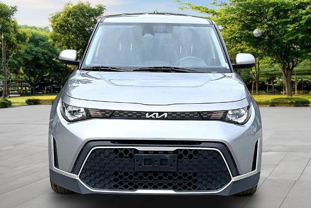 Used 2023 Kia Soul LX w/ Option Group 015 FWD image 3