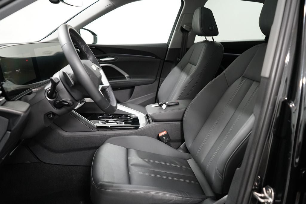 Used 2025 Audi Q5 Premium w/ Convenience Package AWD/4WD image 15