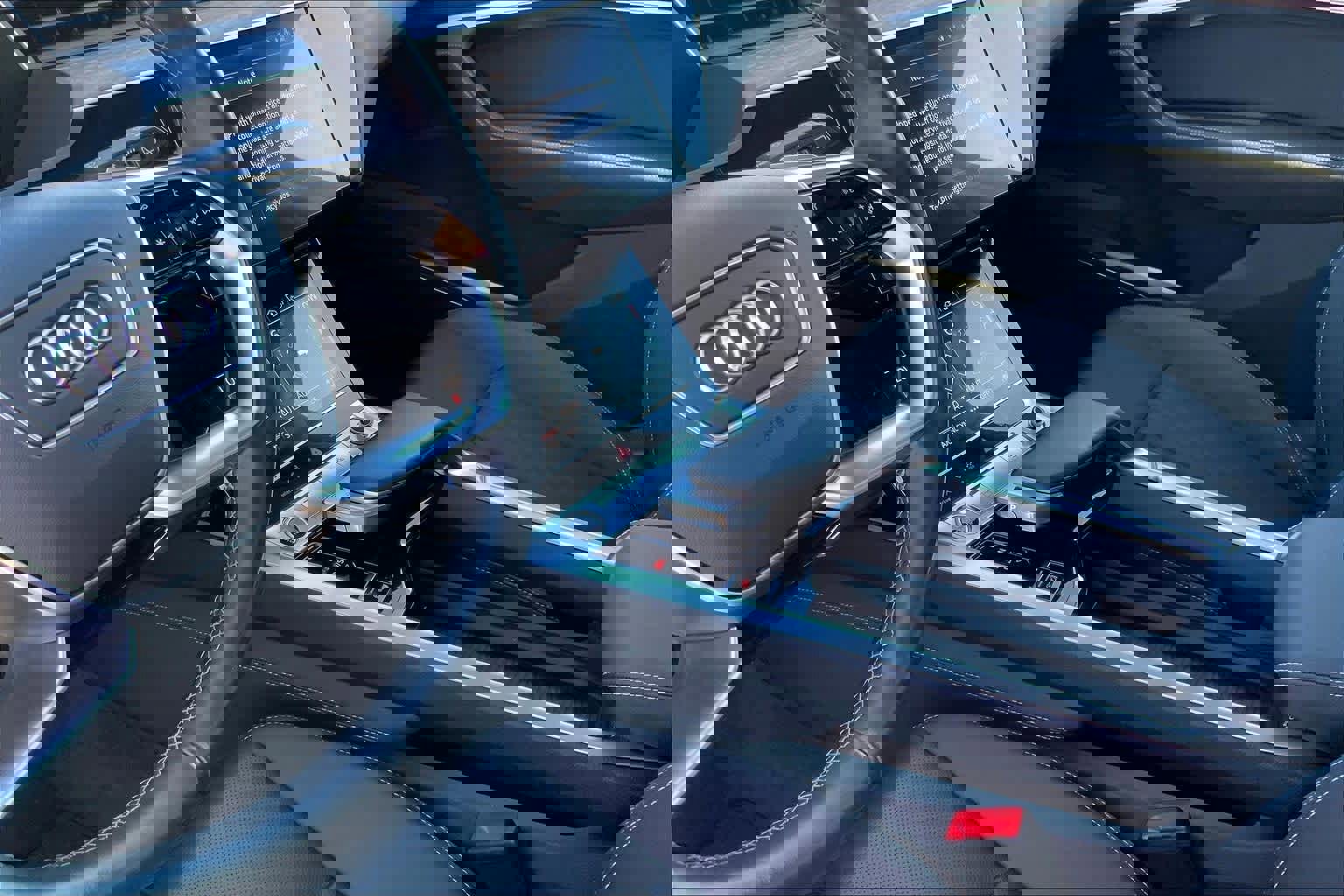 Used 2024 Audi Q8 e-tron Premium Plus w/ Premium Plus Package image 18