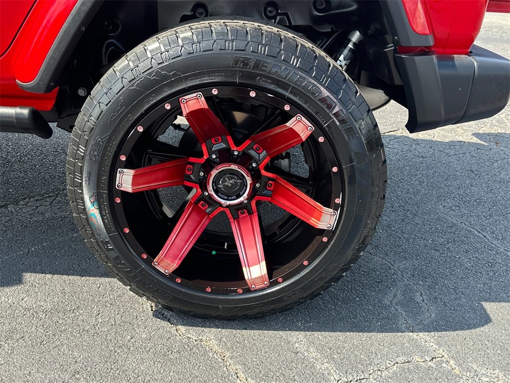 Used 2018 Jeep Wrangler Unlimited Sahara image 19