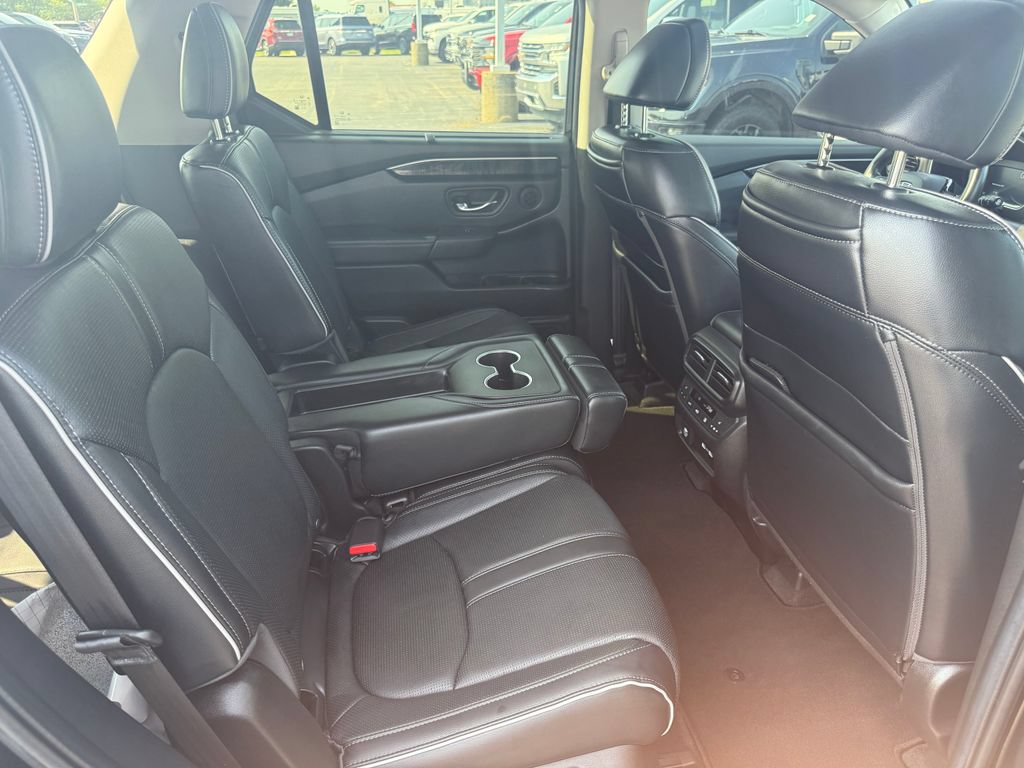 Used 2023 Honda Pilot Elite image 23