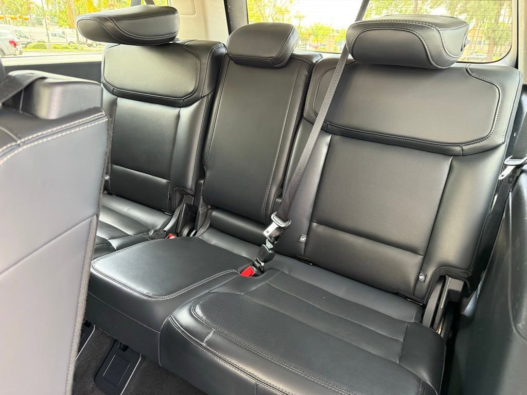 Certified 2025 Ford Expedition Max Platinum AWD/4WD image 9