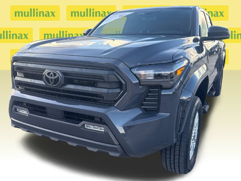 Used 2025 Toyota Tacoma SR5 AWD/4WD image 10