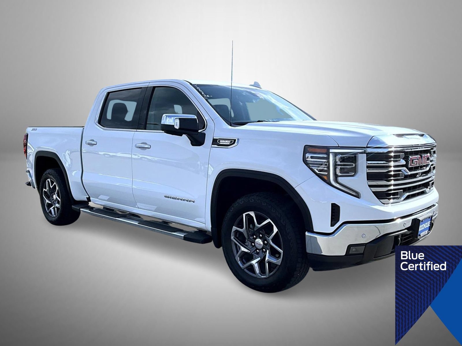 Used 2026 GMC Sierra 1500 SLT w/ SLT Premium Plus Package AWD/4WD image 3