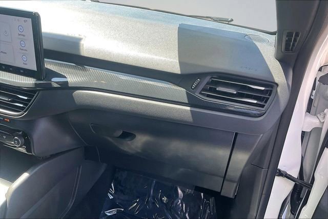 Certified 2024 Ford Escape ST-Line w/ Tech Pack #1 FWD image 17