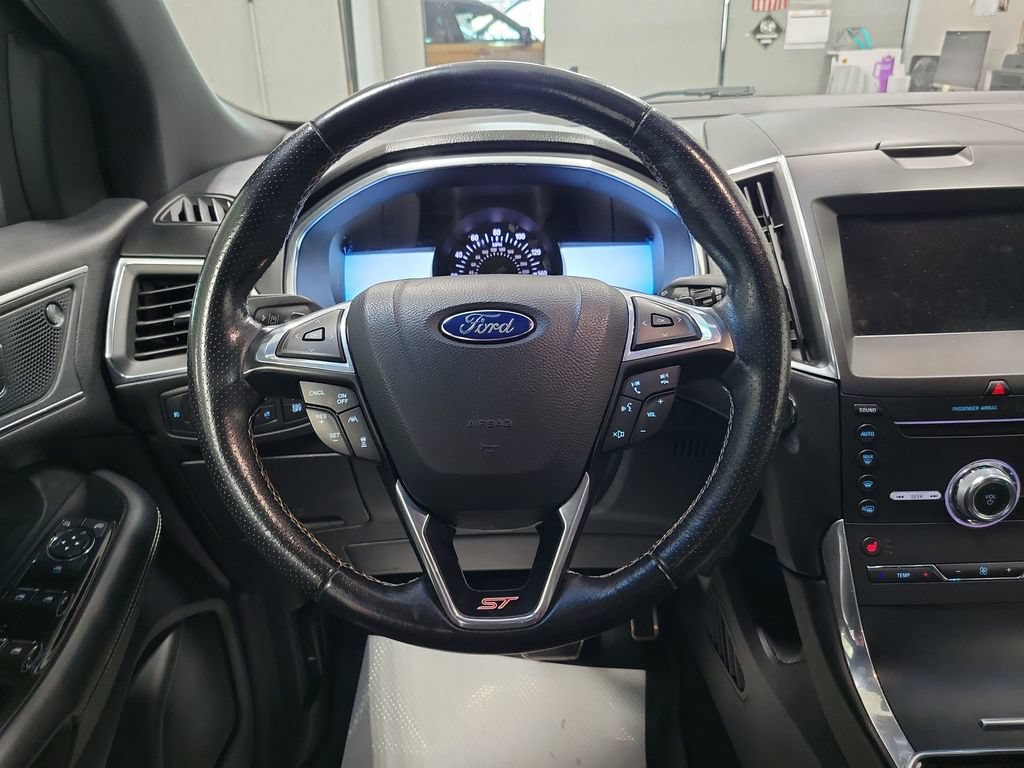 Certified 2019 Ford Edge ST AWD/4WD image 34