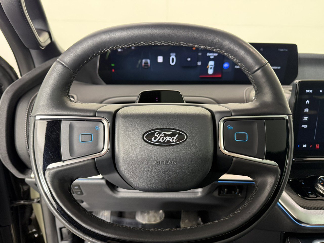 Certified 2025 Ford Expedition Max Platinum w/ Stealth Performance Package image 26